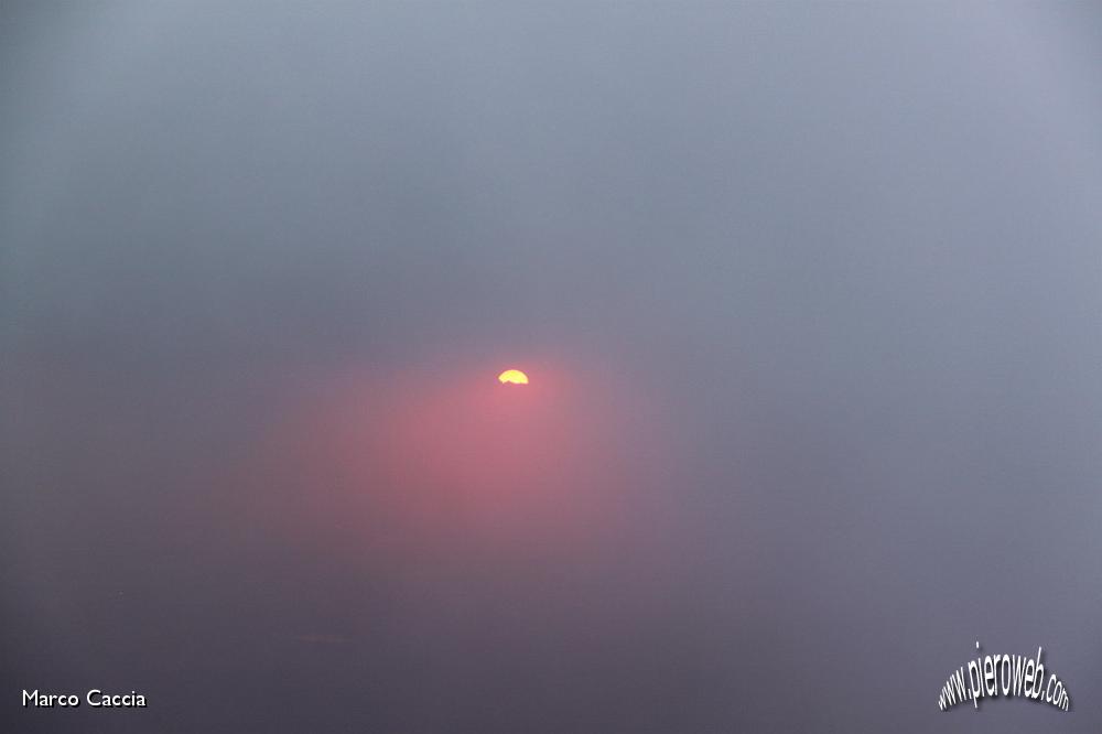 20_Sole tra la nebbia.JPG